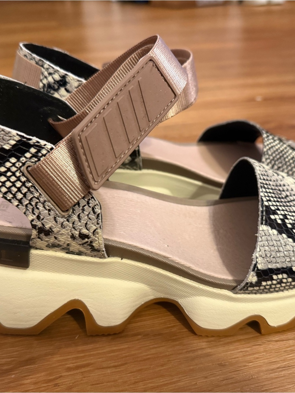 Sorel Kinetic Women’s Snake-Print Platform Sandal in Blush - Picture 4 of 5